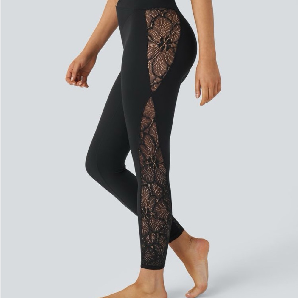 HALARA Black Lace Panel Leggings